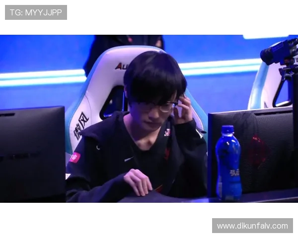 FPX在世界大师赛积分榜上以89分稳居第一争夺冠军的希望依然强烈