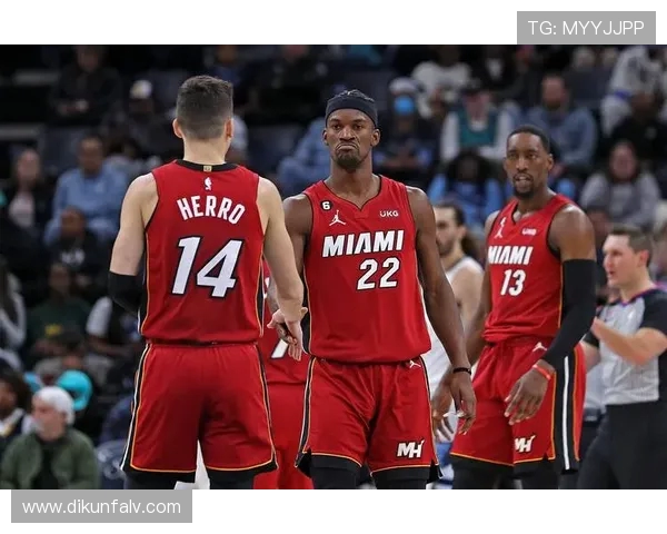 2012年骑士与热火的巅峰对决回顾：传奇时刻与篮球荣耀的交汇