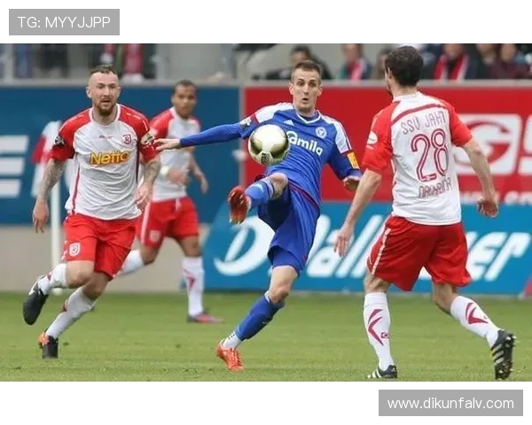 戈伊亚斯与圣保罗的激烈对决谁能笑到最后精彩赛事前瞻分析 戈伊亚斯与圣保罗的激烈对决谁能笑到最后精彩赛事前瞻分析