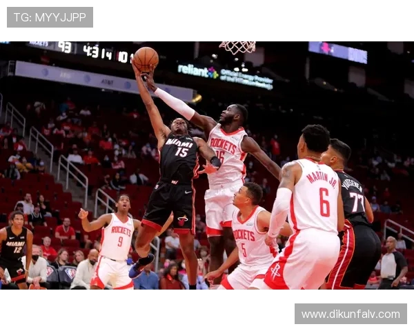 火箭队与骑士队在夏季联赛中的精彩对决回顾与分析