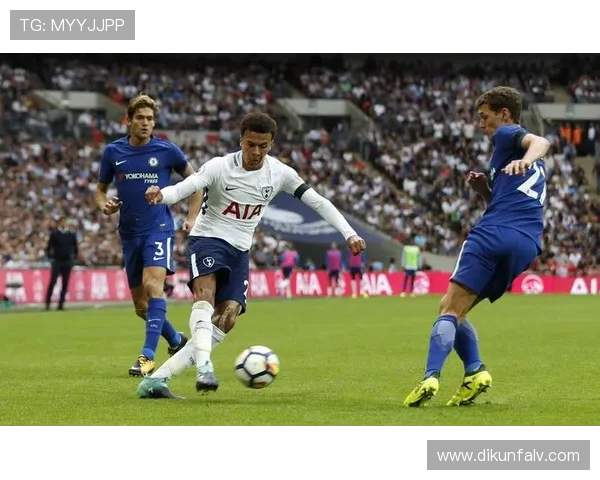 费尔巴切与巴伦西亚激战正酣谁能在欧联杯中笑到最后