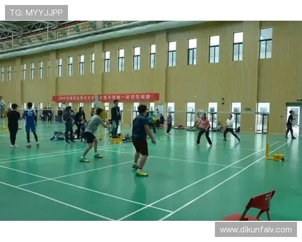 重庆羽毛球队意识变革引发热议推动竞技水平提升与团队凝聚力增强 重庆羽毛球队意识变革引发热议推动竞技水平提升与团队凝聚力增强