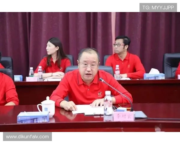 武汉乒乓球队与成都乒乓球队赛后复盘团队协作的成功与不足分析