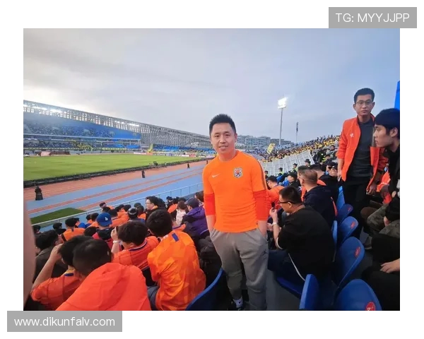 杨军深度解析足球技巧与战术分享助你提升球场表现